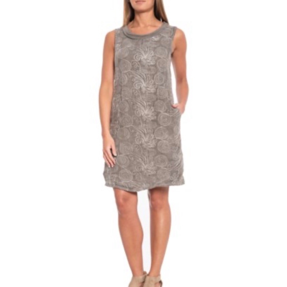 Lina Tomei Linen Dress - Picture 2 of 7